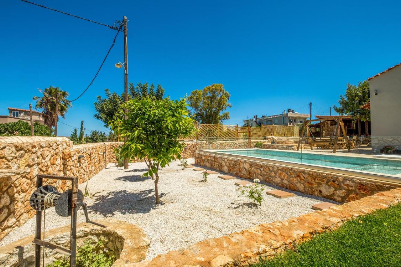 Villa George Kambánion Esterno foto